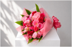 ピンク・レッド系おまかせ花束